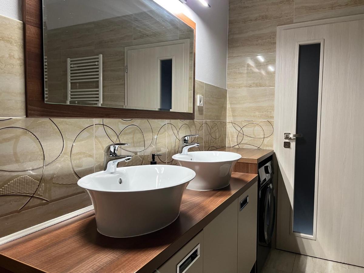 Apartment House Nova Dubnica Luaran gambar