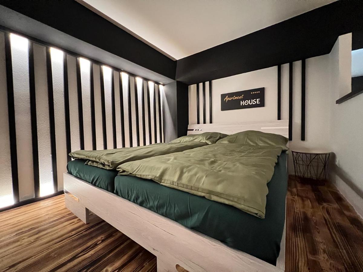 Apartment House Nova Dubnica Luaran gambar