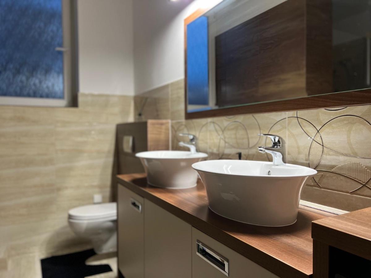 Apartment House Nova Dubnica Luaran gambar